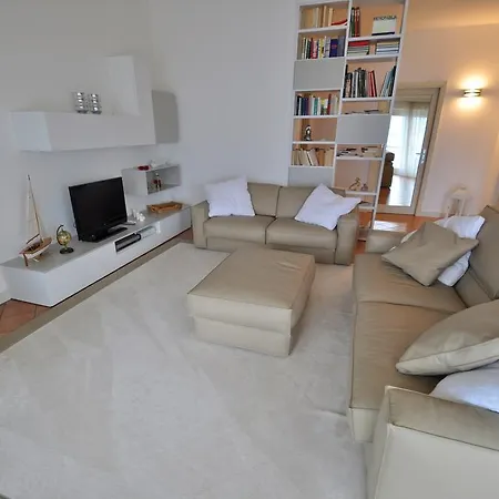 View Garda Salo Gulf