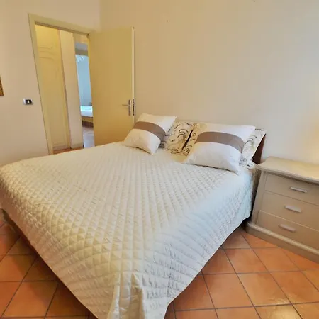 View Garda Salo Gulf Villa