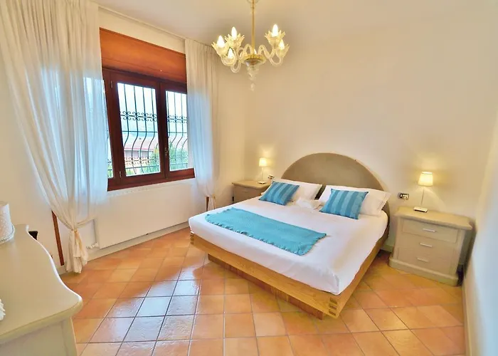 View Garda Salo Gulf Villa