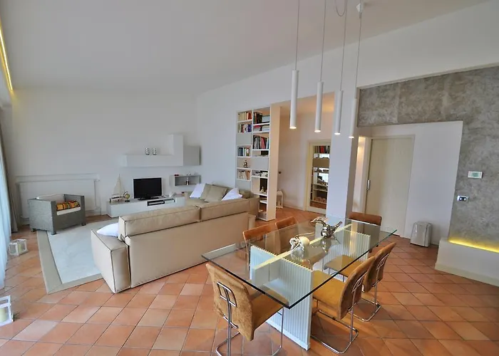 View Garda Salo Gulf