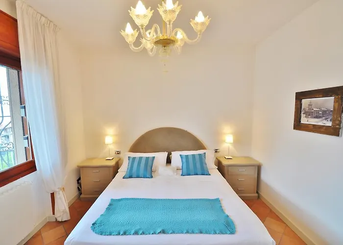 View Garda Salo Gulf *