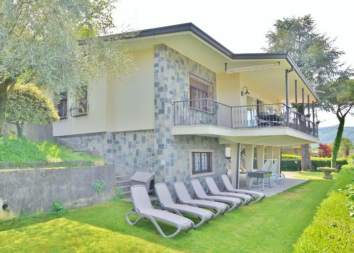 View Garda Salo Gulf Villa *